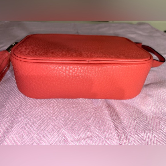 G Coral Leather Crossbody Bag - Picture 3 of 7